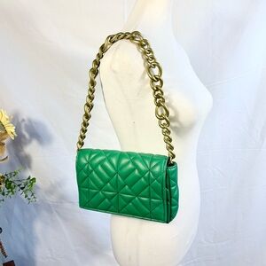 Zara Kelly Green Quilted Flap Shoulder
Bag Gold Chain Strap💚